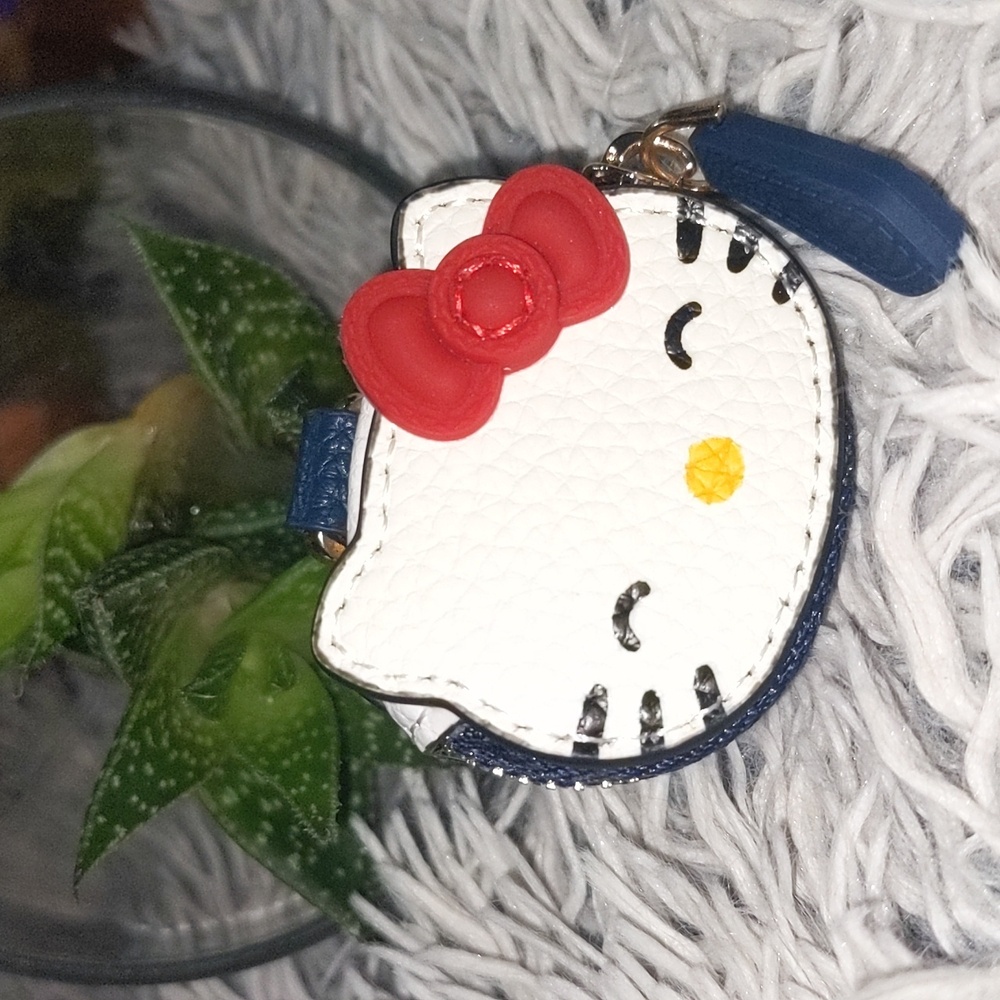 Hello Kitty White and Red Mini Bag Purse Charm